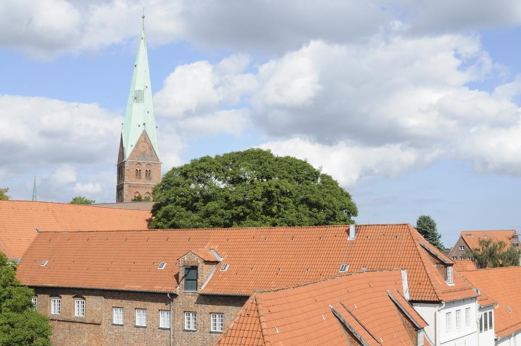 Zur Alten Stadtmauer 2*